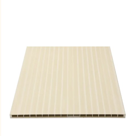 Miksi valita WPC-ovipaneelit seuraavaan projektiisi?